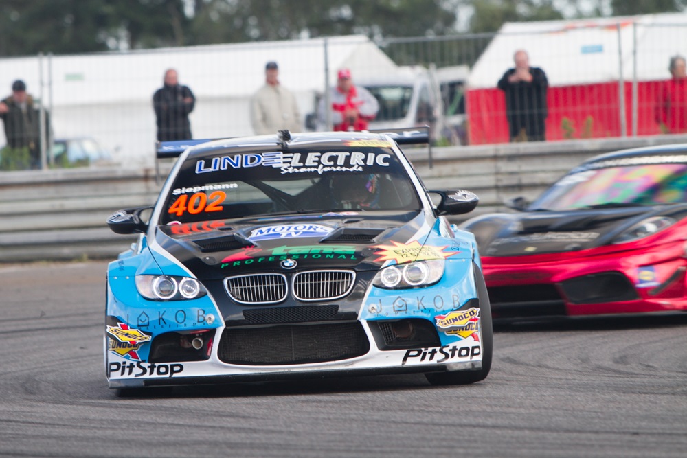 Den fragtmandsblå BMW M3 GT2 får en større portion kræfter til den kommende sæson
(Foto: Gripping Media)